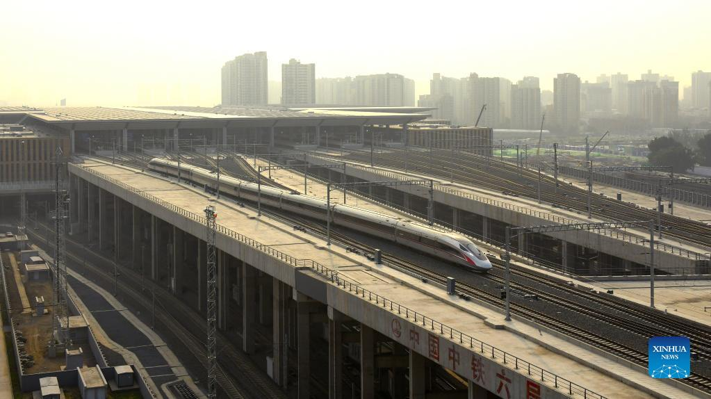 Pekingské nádraží Fengtai uvedeno do provozu