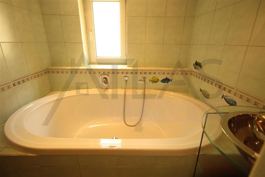 For rent: one bedroom duplex furnished apartment - Prague 1 - Nove Mesto, Reznicka street