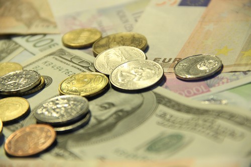 lient se zavazuje uhradit Věřiteli poplatek za poskytnutí Zápůjčky
