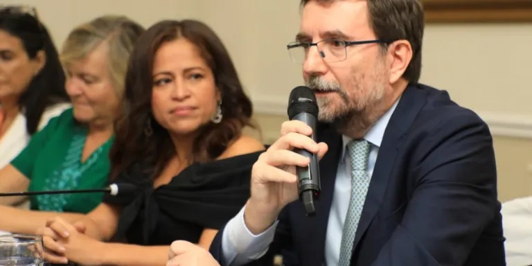 Italský velvyslanec v Salvadoru zdůrazňuje bezpečnostní podmínky země