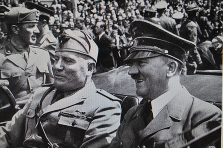 Benito Mussolini a Adolf Hitler Fašizmus a Nacizmus